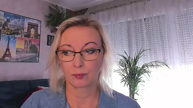 vanessa chat online show from July 8, 2026, 1:15 pm