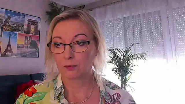 vanessa chat online show from July 16, 2026, 12:55 pm