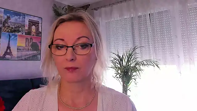 vanessa chat online show from July 22, 2026, 1:25 pm