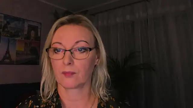 vanessa chat online show from July 28, 2026, 7:39 pm