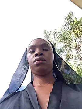 LuciousLips96 online show from June 7, 2026, 8:51 am