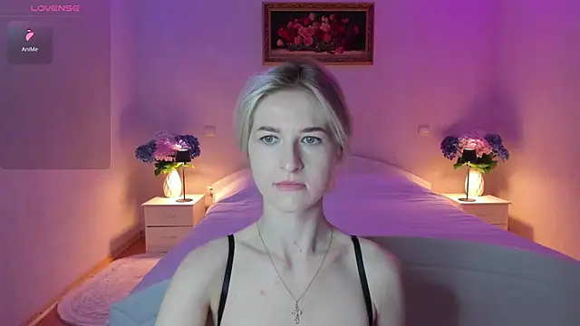 AnnaCarrera online show from July 24, 2026, 8:29 pm