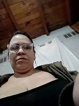 AyantiPonz79 online show from June 17, 2026, 4:41 pm