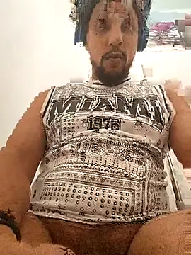 ylanovv online show from June 15, 2026, 11:40 pm