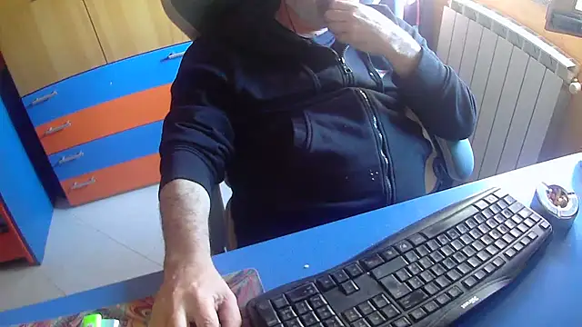 Tango128 online show from April 25, 2026, 6:38 am