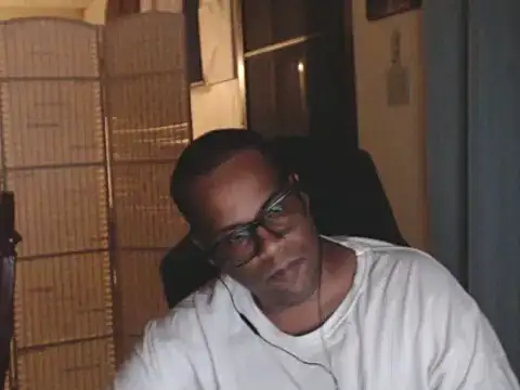 Snapshot of thesugar32 chatting on May 12, 2026, 2:52 am thesugar32 online show from May 12, 2026, 2:52 am