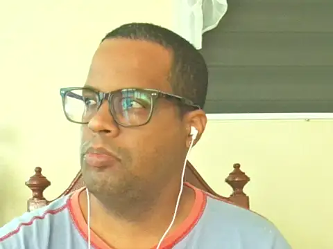 Snapshot of thesugar32 chatting on May 21, 2026, 12:12 pm thesugar32 online show from May 21, 2026, 12:12 pm