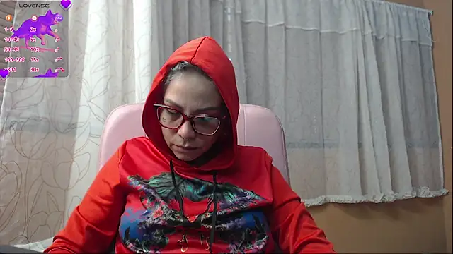 moon cat85 online show from June 22, 2026, 12:02 pm