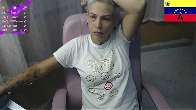 moon cat85 online show from June 30, 2026, 1:56 pm