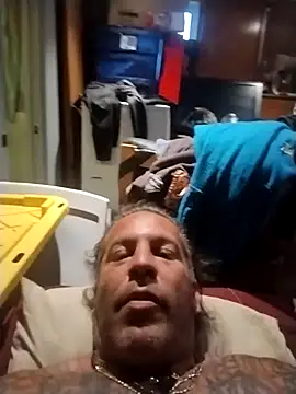 trucker1979 online show from July 5, 2026, 3:41 pm