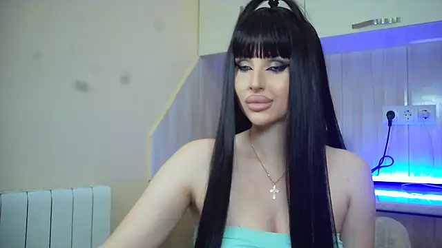 Lady Joli online show from June 24, 2026, 4:17 pm