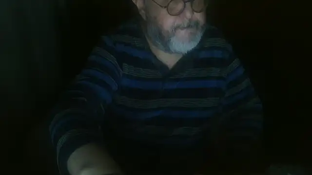 Snapshot of Koldo70 chatting on May 4, 2026, 10:39 pm Koldo70 online show from May 4, 2026, 10:39 pm