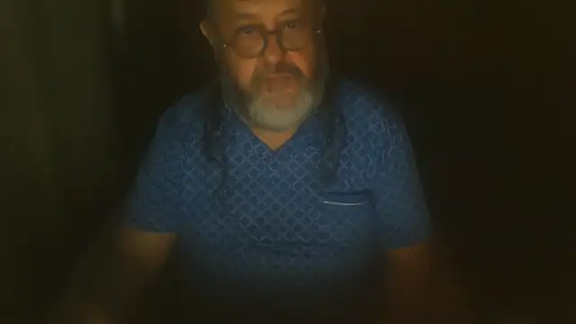 Snapshot of Koldo70 chatting on June 3, 2026, 2:03 am Koldo70 online show from June 3, 2026, 2:03 am