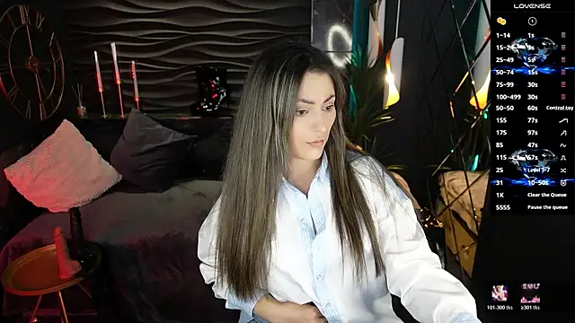KylieMellow online show from June 26, 2026, 1:59 pm