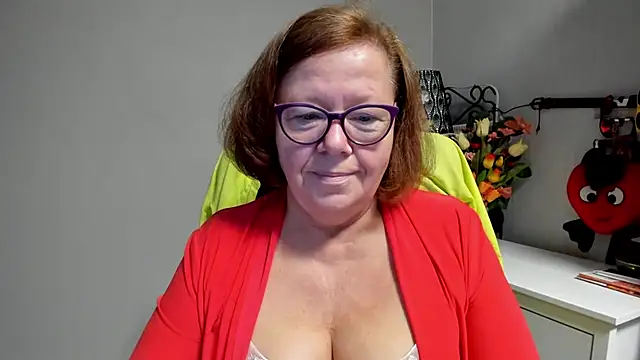 Adelewildx online show from July 28, 2026, 3:57 am