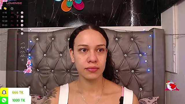 LAILAGUMMY online show from July 23, 2026, 2:37 pm