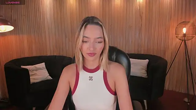 MelissaMoore  online show from June 27, 2026, 10:42 am