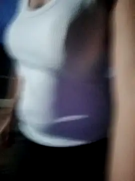   Hoa-Hoa   online show from August 7, 2026, 10:12 pm