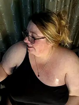 Iceprincess2bad4u online show from June 16, 2026, 6:21 pm