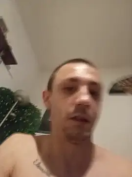 Francyfra online show from August 4, 2026, 7:49 pm