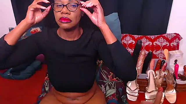 sexybootylicious online show from June 12, 2026, 6:23 am