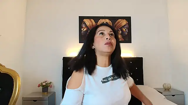 Shanon mature online show from June 12, 2026, 7:35 pm