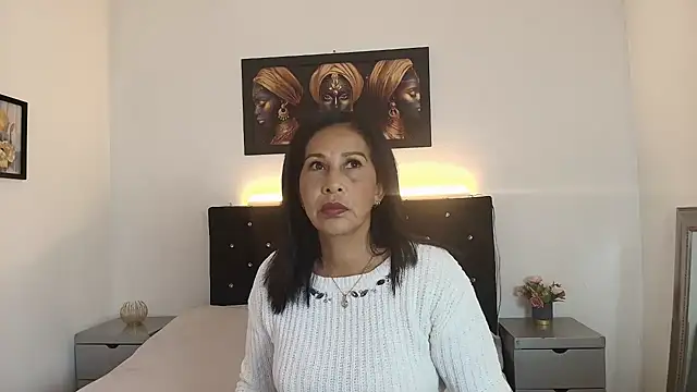 Shanon mature online show from June 16, 2026, 7:27 pm