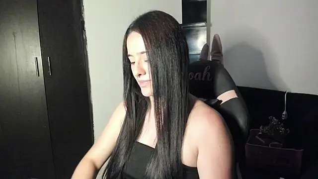 Snapshot of NoahWilliams_ chatting on August 3, 2026, 9:18 pm NoahWilliams online show from August 3, 2026, 9:18 pm