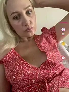 YourBlondee online show from July 14, 2026, 12:24 am