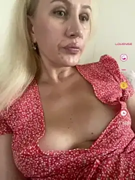 YourBlondee online show from July 14, 2026, 2:05 am