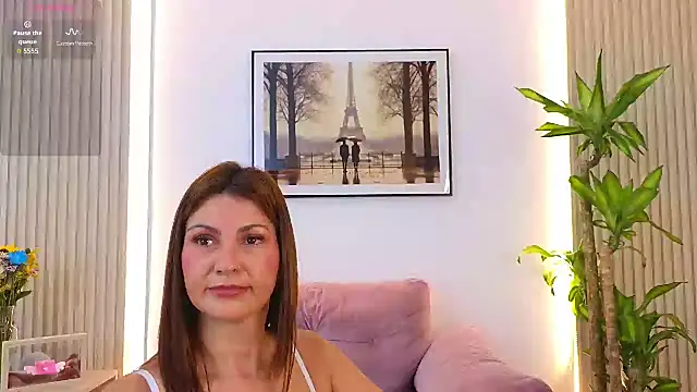 bella  adams online show from July 24, 2026, 1:53 pm