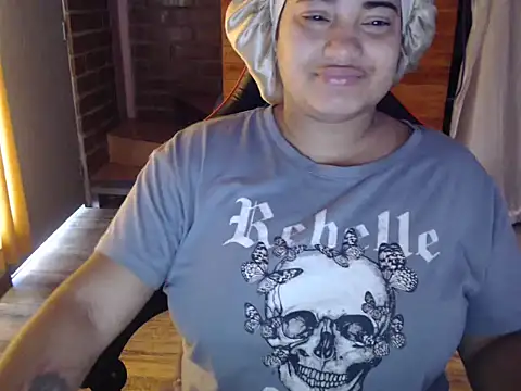 Snapshot of Hilarybunnyy chatting on March 23, 2026, 3:38 pm Hilarybunnyy online show from March 23, 2026, 3:38 pm