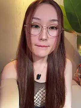 Snapshot of sphynx-_- chatting on June 16, 2026, 11:13 am sphynx- - online show from June 16, 2026, 11:13 am