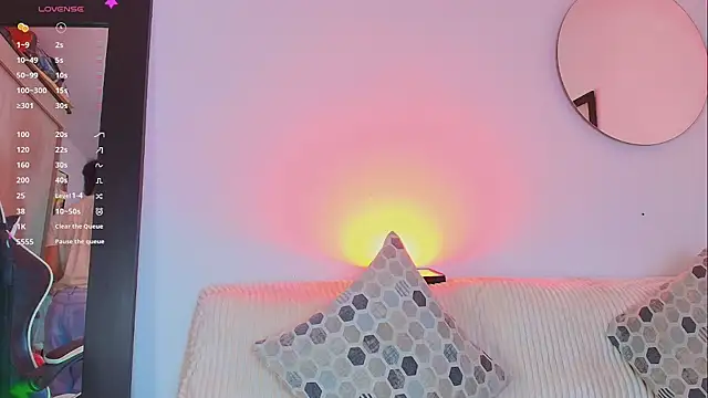 JacoboSwam online show from June 11, 2026, 3:04 am