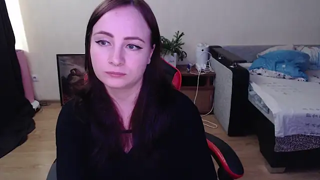Laralianna online show from June 16, 2026, 10:18 am