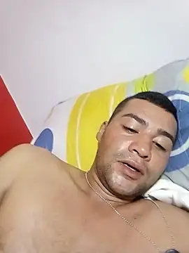 EISONREINA11 online show from May 12, 2026, 4:31 am