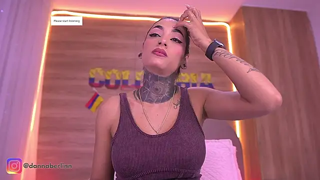 danna berlin  online show from July 8, 2026, 7:18 pm