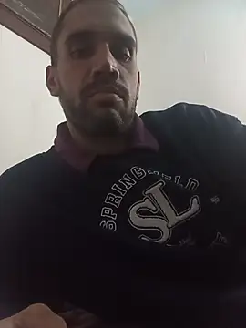agustinosemperfi online show from July 8, 2026, 7:18 pm
