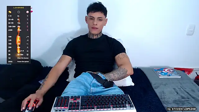 danilohot 19 online show from June 24, 2026, 9:47 pm