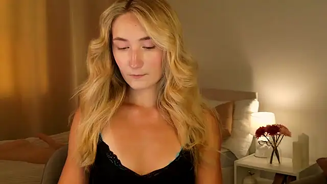 bella  rose online show from July 24, 2026, 11:52 am
