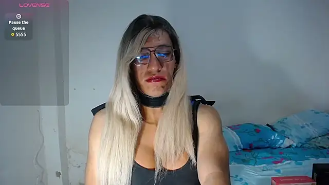 niurkbigcockxx online show from July 27, 2026, 2:13 pm