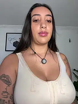 Hannahoff online show from July 16, 2026, 11:11 pm