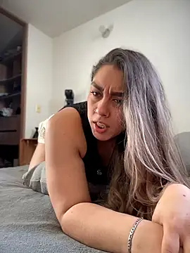 Im sophiie online show from July 10, 2026, 10:34 pm