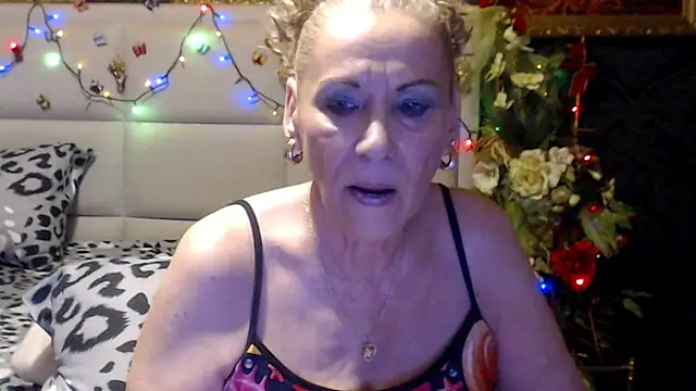 HappyWomanOn online show from July 22, 2026, 9:56 am
