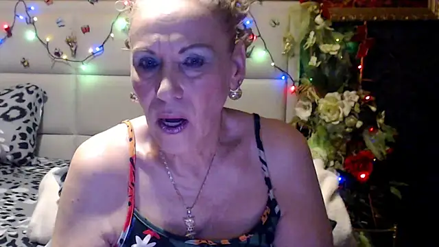 HappyWomanOn online show from July 23, 2026, 6:55 am