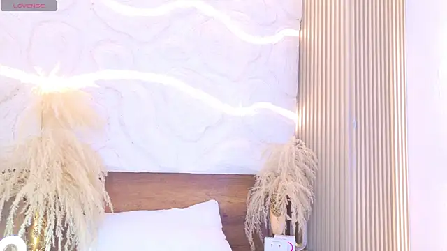 dojacandice online show from July 23, 2026, 9:57 pm