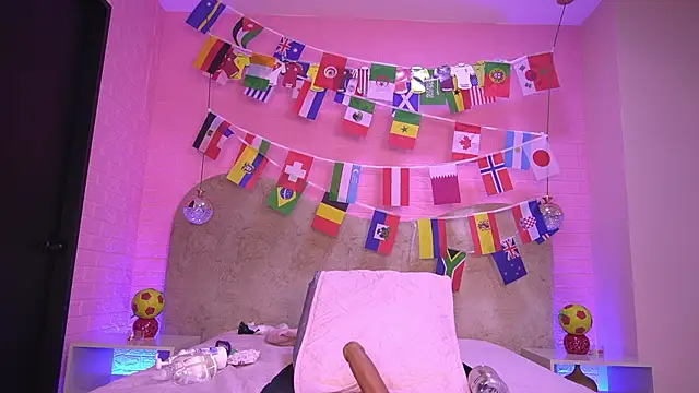 zzoe  online show from July 2, 2026, 3:23 am