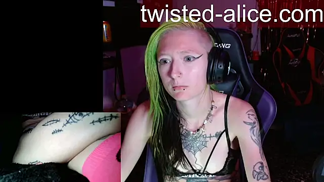alicewonder09 online show from July 26, 2026, 3:04 am