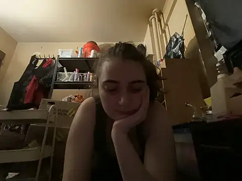 Snowbunnycake 131 online show from June 23, 2026, 6:22 am