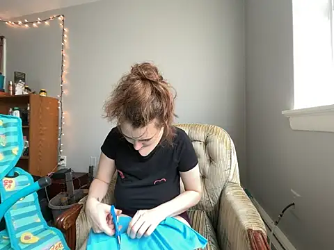 Snowbunnycake 131 online show from July 28, 2026, 6:31 pm